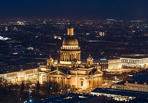 Ноябрьские праздники в Северной столице России